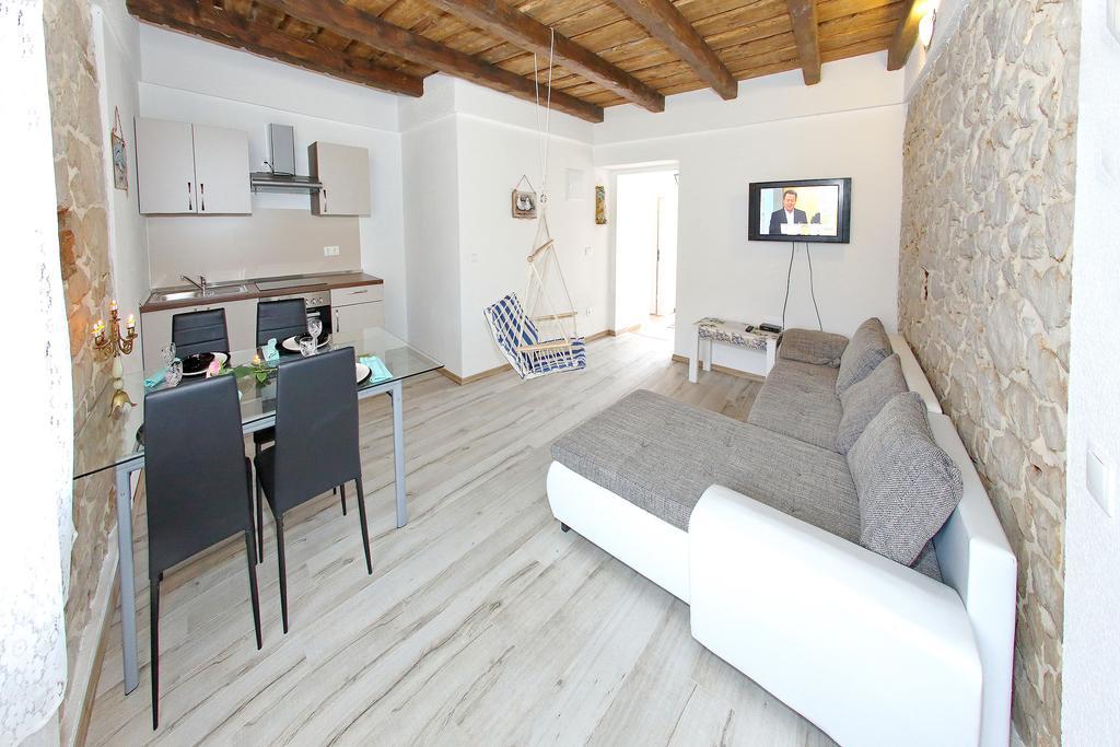 Didovi Dvori Appartement Bibinje Kamer foto